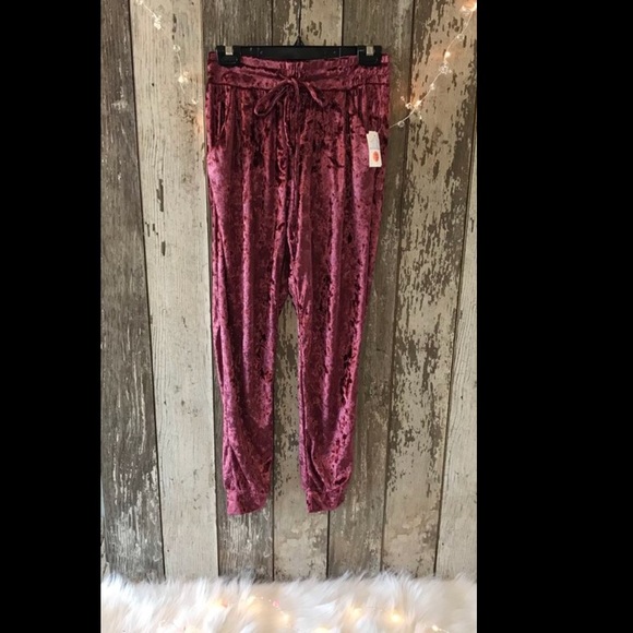 Maroon velvet pants🌺💞 - Picture 2 of 3
